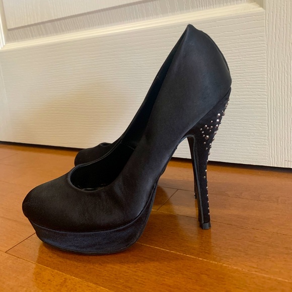 Call it Spring Platform Heels - Picture 1 of 4